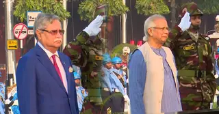 সশস্ত্র বাহিনী দিবস: শিখা অনির্বাণে রাষ্ট্রপতি ও প্রধান উপদেষ্টার শ্রদ্ধা